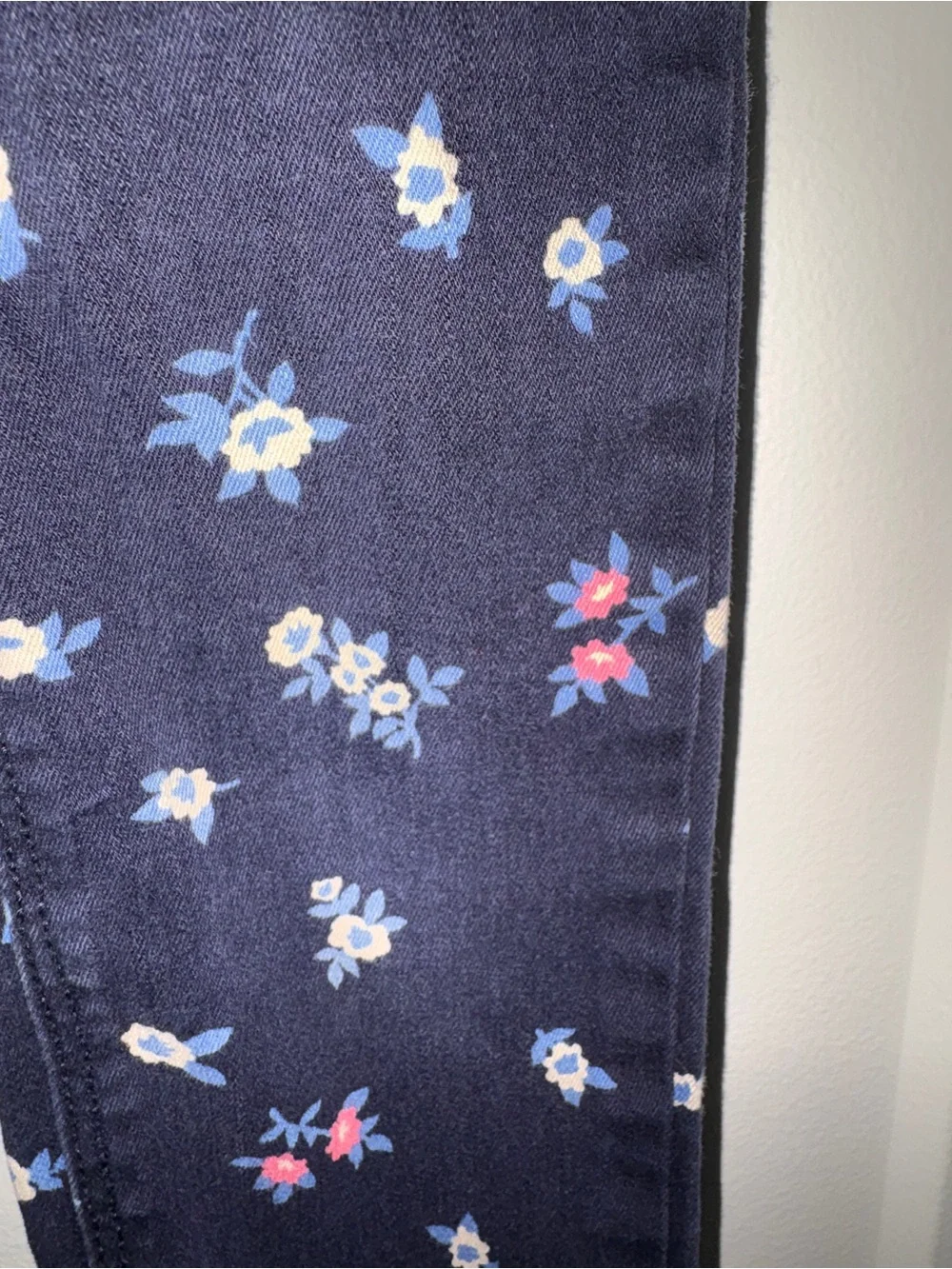 NWOT EUC girl's sz 3 jeans bundle Guess OShkosh TCP
